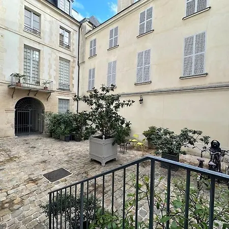 Double - Le Marais